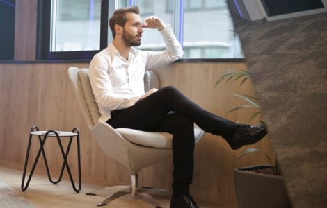 Studiu: Stimularea undelor cerebrale ar putea ajuta la pastrarea unui anumit tip de memorie