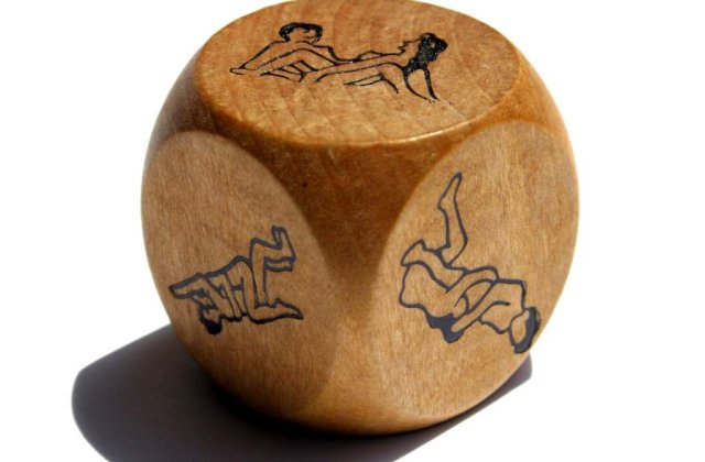 Un fost preot a deschis un sex-shop crestin online