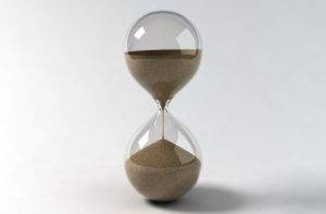 Guvernul trage de timp in privinta returnarii contributiilor CAS