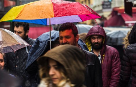 Informare meteo de ploi si instabilitate atmosferica, pana luni dimineata