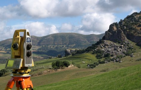 Ce este studiul topografic, cand este necesar si ce trebuie sa contina?