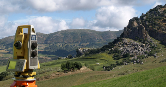 Ce este studiul topografic, cand este necesar si ce trebuie sa contina?