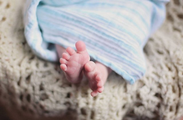 Premiera intr-un caz de infertilitate: S-a nascut un bebelus cu trei parinti