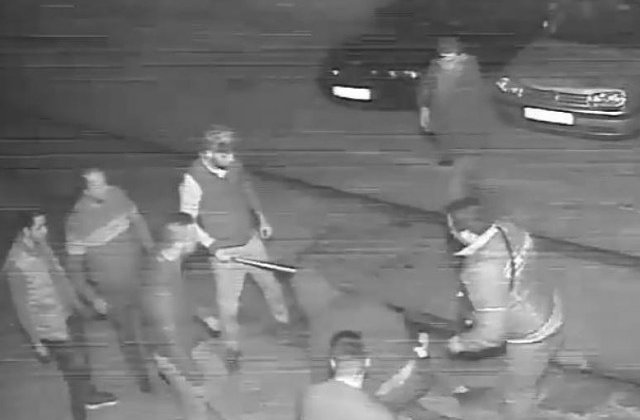 Anuntul facut de firma de taximetrie, dupa ce mai multi taximetristi au batut un tanar de 19 ani, in Galati / VIDEO