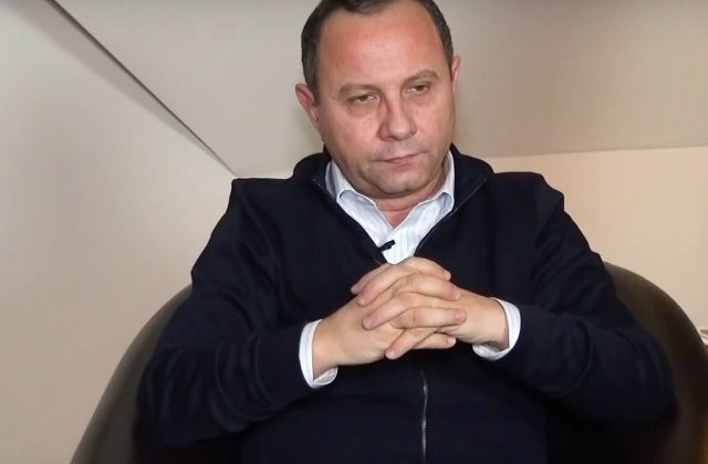 Aurelian Pavelescu: Iohannis a primit o lectie de neuitat prin prezenta la Cotroceni a doi fosti detinuti politic