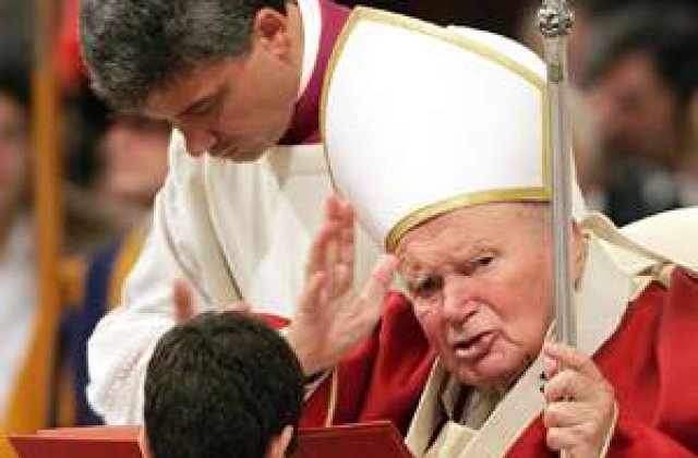 Doua noi miracole i-au fost atribuite Papei Ioan Paul al II-lea