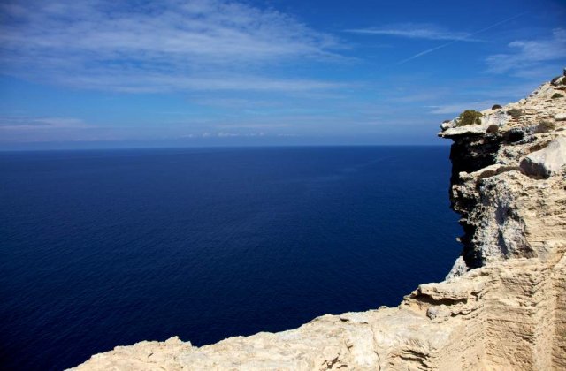 Un membru al familiei regale din Qatar cumpara o insula din Grecia