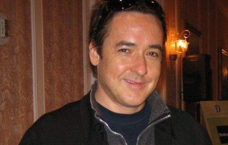  Video  John Cusack si-a primit steaua pe Aleea Celebritatilor