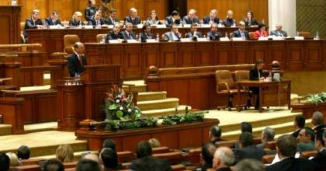 Guvernul Ungureanu vs. motiunea de cenzura: De cate voturi mai are nevoie USL?