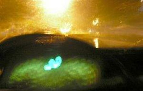 Cum conducem in conditii de ploaie si vant puternic?