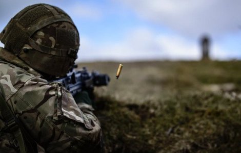 Patru militari romani au fost raniti in Afganistan