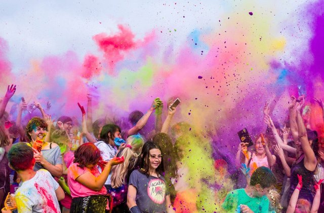 10+ festivaluri neobisnuite la care ar trebui sa mergi cel putin o data in viata