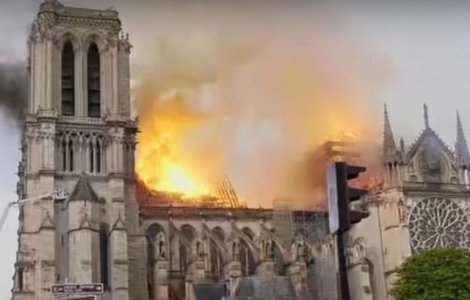 Incendiu la Notre-Dame: Mesaje de solidaritate din intreaga lume/ FOTO/ VIDEO