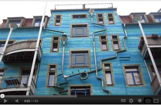 [VIDEO] Cum suna casa care CANTA cand ploua