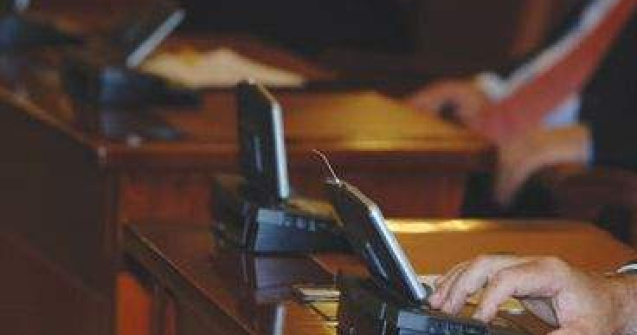 Sedinta Parlamentului pentru votarea motiunii de cenzura a inceput