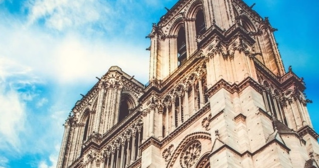 Operele de arta aflate in catedrala Notre-Dame vor fi transferate la Muzeul Luvru