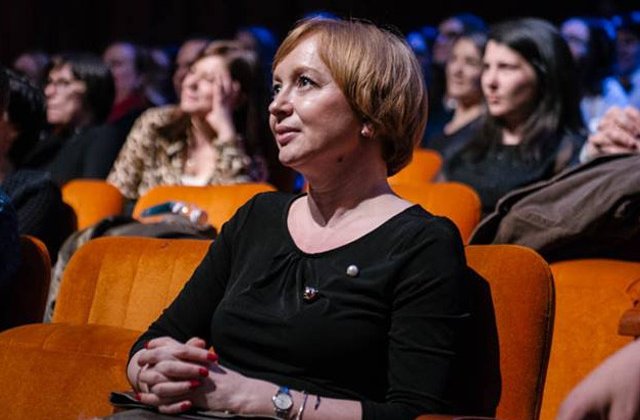 Jurnalista Emilia Sercan publica un mesaj in care este amenintata cu moartea