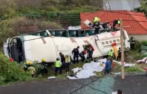 29 de turisti germani au murit intr-un accident rutier pe insula Madeira/ VIDEO