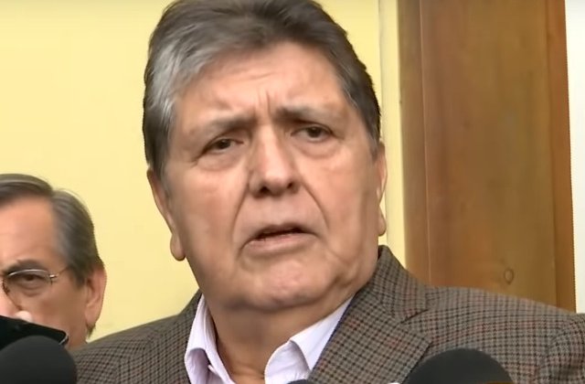 Fostul presedinte din Peru s-a sinucis in timp ce politistii ii sunau la usa ca sa-l aresteze