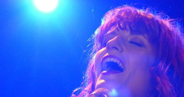  Audio  Asculta noul single Florence and the Machine, "Breath of Life"