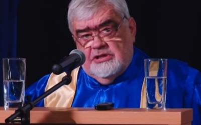 Andrei Plesu anunta ca se...