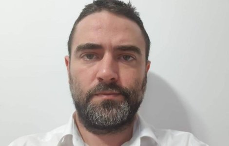 Plesoianu, despre gestul lui Iohannis: Avand in vedere ca nu il revoci pe Lazar, faptul ca il decorezi pe Iulius Filip e doar un gest cinic