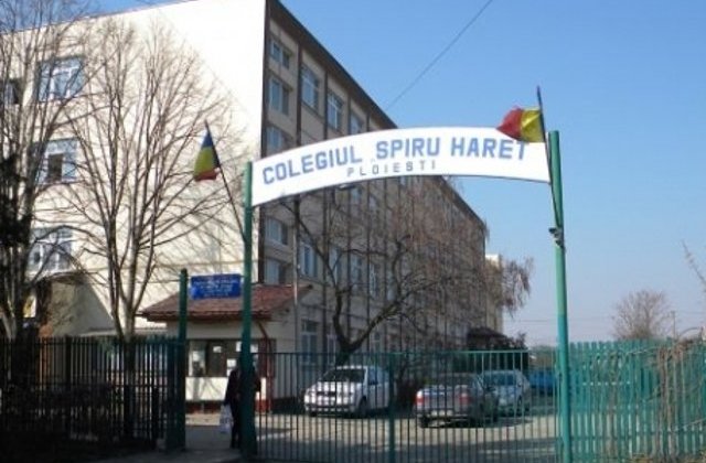 Profesoara injunghiata de un fost elev a fost gasita vinovata pentru incident de conducerea scolii