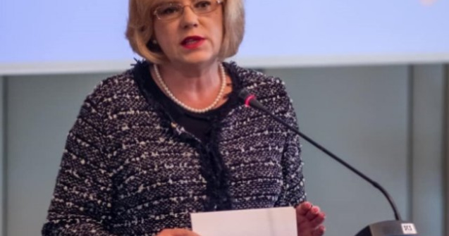 Corina Cretu: Aderarea Romaniei la zona euro ar insemna un pas enorm inainte