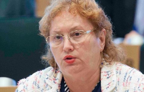 Protestatar #rezist, catre Weber: Nu credeti ca ar fi cazul sa va retrageti ca ati facut parte din guvernul sifonarului Tariceanu?/ VIDEO