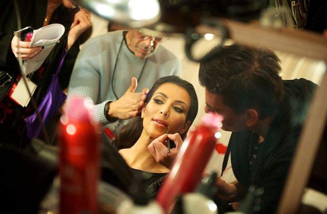 [VIDEO] Urmatoarea cucerire pentru Kim Kardashian: Politica