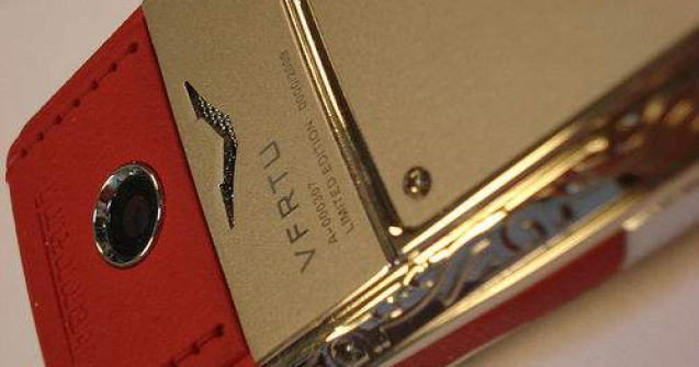 Nokia negociaza vanzarea diviziei de lux Vertu