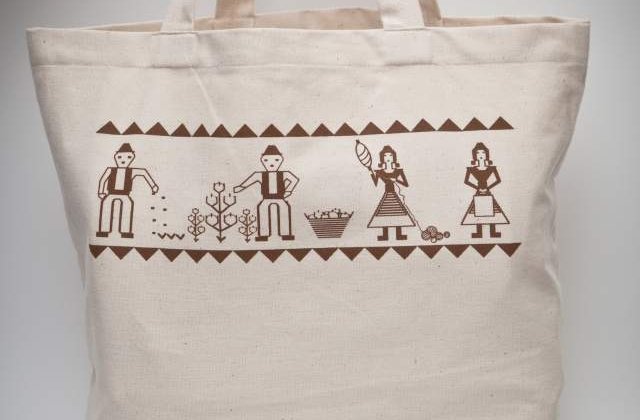 Cum sa scoti bani din sacose goale?