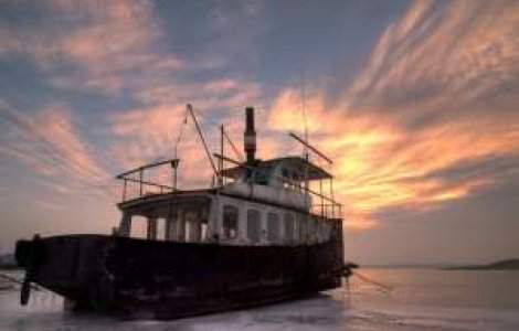 Accident naval in India: 105 morti in urma naufragiului unui feribot