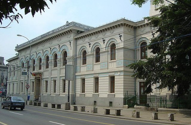 Ministerul Sanatatii: Probele exudat luate de la copiii din Colegiul &#39;&#39;Gheorghe Lazar&#39;&#39; sunt negative