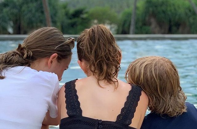 Cel mai bogat om din Danemarca si-a pierdut trei copii in atacurile din Sri Lanka