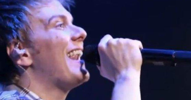 Autorul hitului "Ai Se Eu Te Pego", pe o scena romaneasca