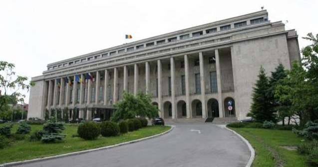 Consilierii si secretarii de stat demisioneaza inainte de venirea lui Ponta