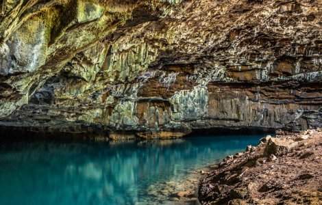 Hidrogeologia - Stiintele naturii dedicate problematicii apelor subterane