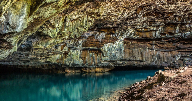 Hidrogeologia - Stiintele naturii dedicate problematicii apelor subterane