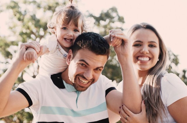 Pot fi mostenite de la parinti beneficiile cognitive ale activitatii fizice? Cercetatorii au raspunsul