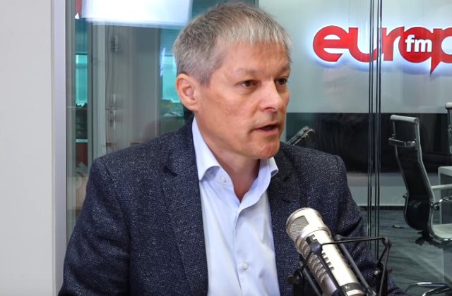 Ciolos, dupa modificarea Codurilor penale: Se ascund ca lasii in spatele unor decizii ale CCR cand toti stim exact ce au urmarit in ultimii doi ani