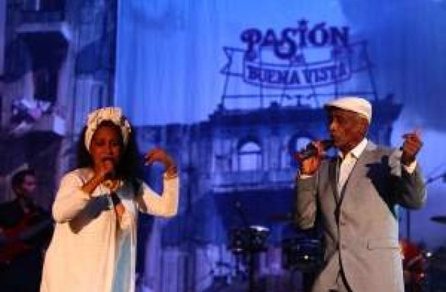VIDEO: 'Pasion de Buena Vista' continua seria spectacolelor sold-out World Music Masters