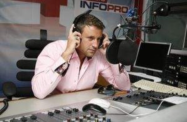 Catalin Botezatu le considera kitschoase pe fetele de la Pussycat Dolls