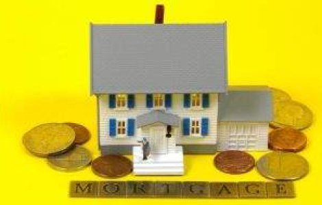 Cererea de credite ipotecare a fost taiata la jumatate de criza economice