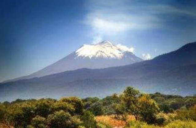 Alerta cu privire la caderea cenusii in urma eruptiei vulcanului Popocatepetl