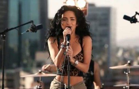  Video  Inna a lansat un single in limba romana, "Tu si eu"