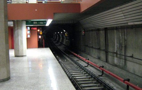 Statii de metrou, rebotezate in cinstea marilor fotbalisti
