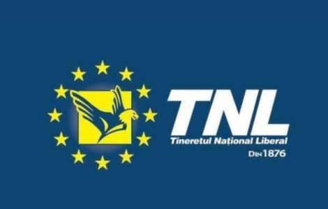 Tinerii care au distribuit pliante false in numele USR - PLUS au fost exclusi din TNL