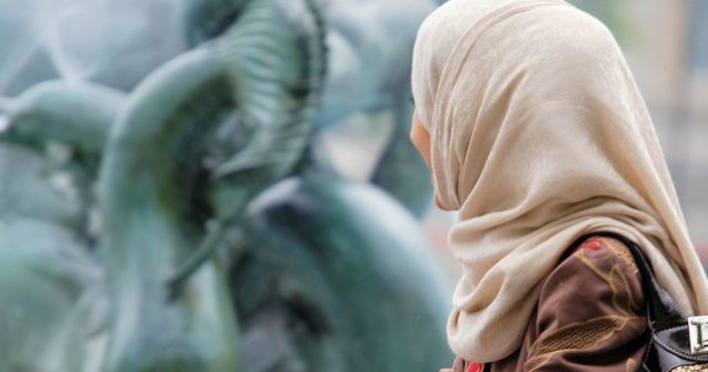 Atentate in Sri Lanka: Politia a publicat din greseala fotografia unei americance printre suspectii cautati