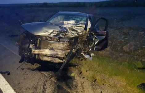 Accident grav in judetul Cluj: un baiat de cinci ani si o fetita de 11 luni au decedat, mama lor e in stare critica